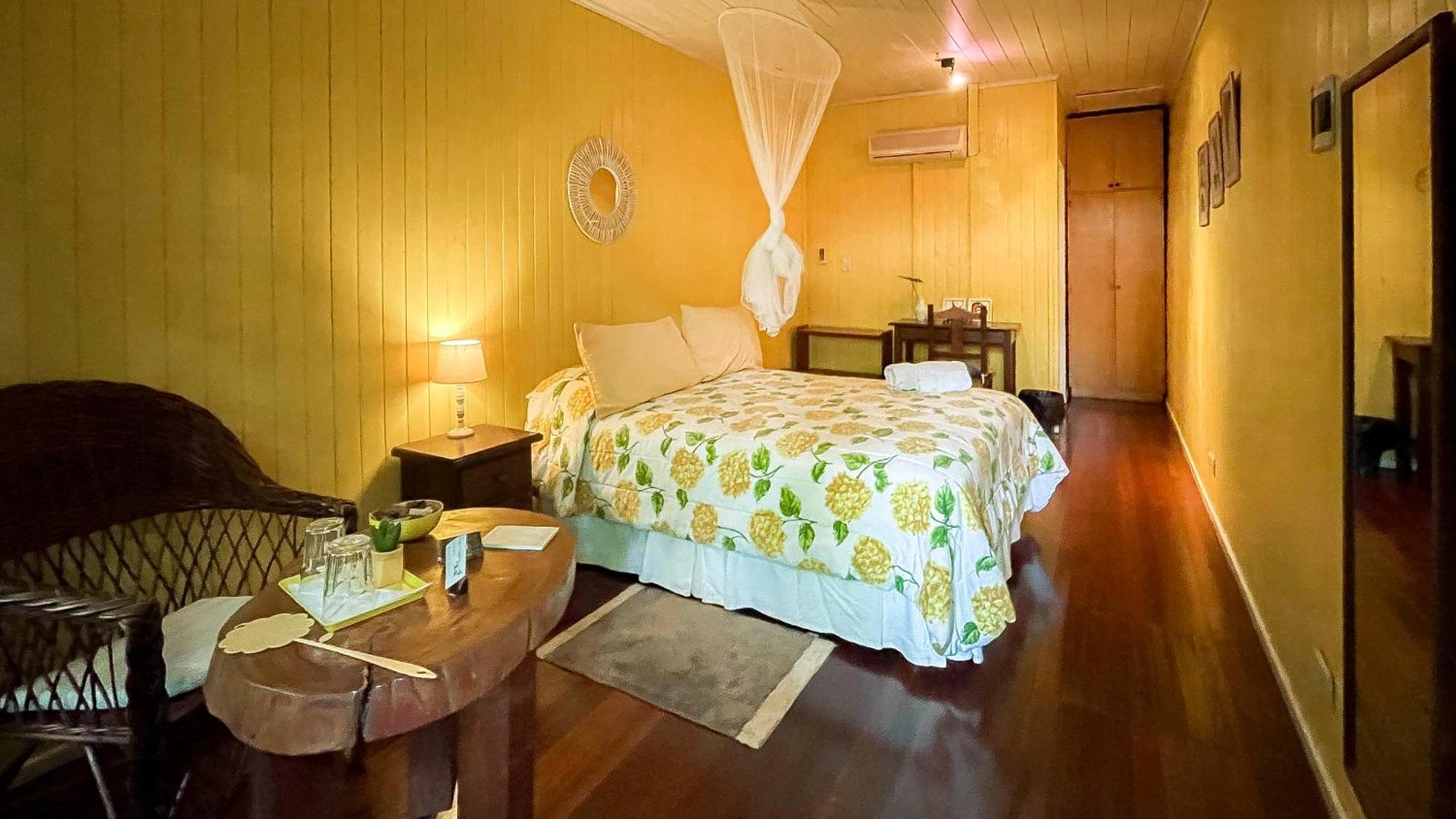 Secret Garden Iguazu Bed & Breakfast Puerto Iguazu Bagian luar foto