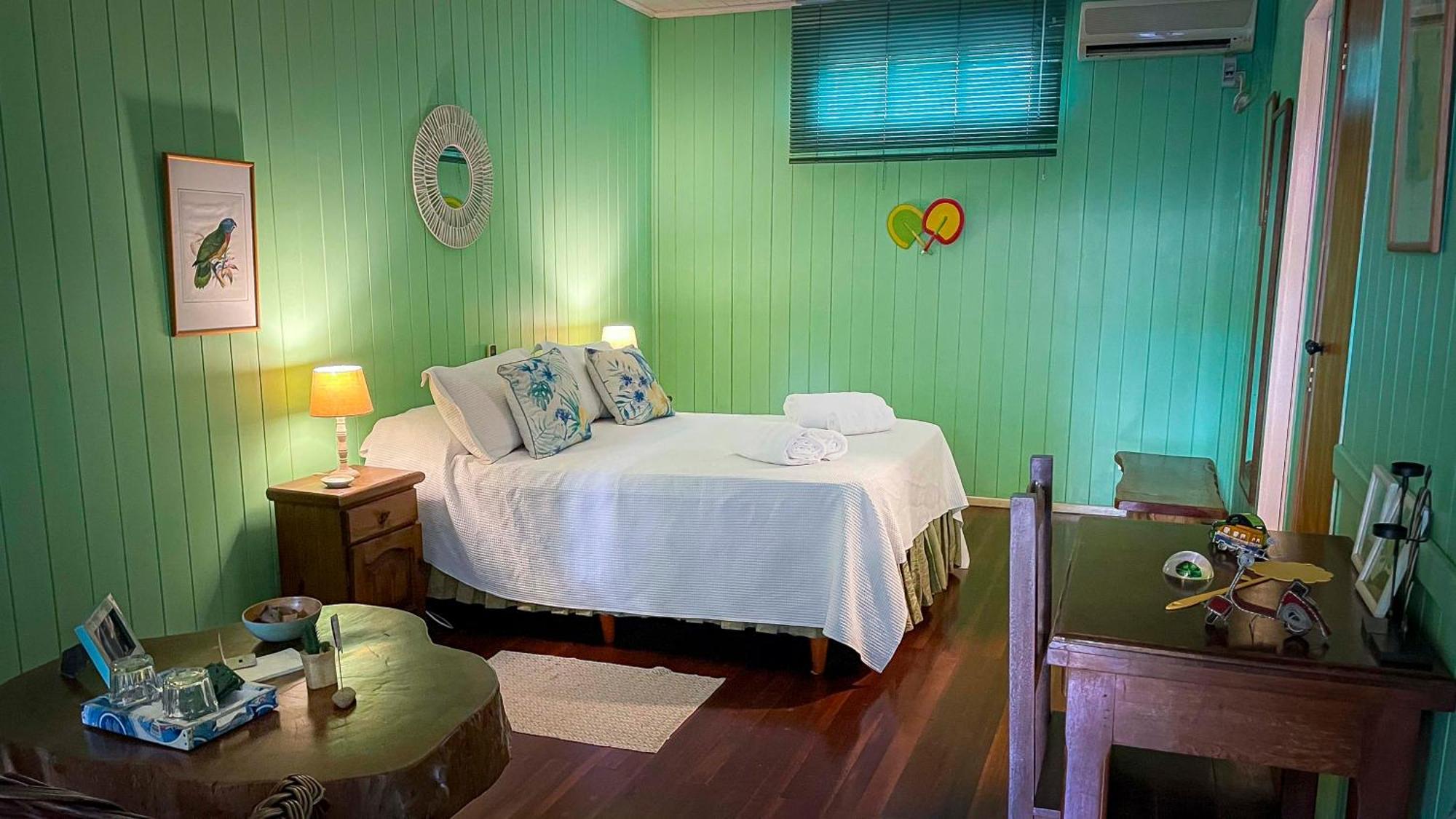 Secret Garden Iguazu Bed & Breakfast Puerto Iguazu Bagian luar foto