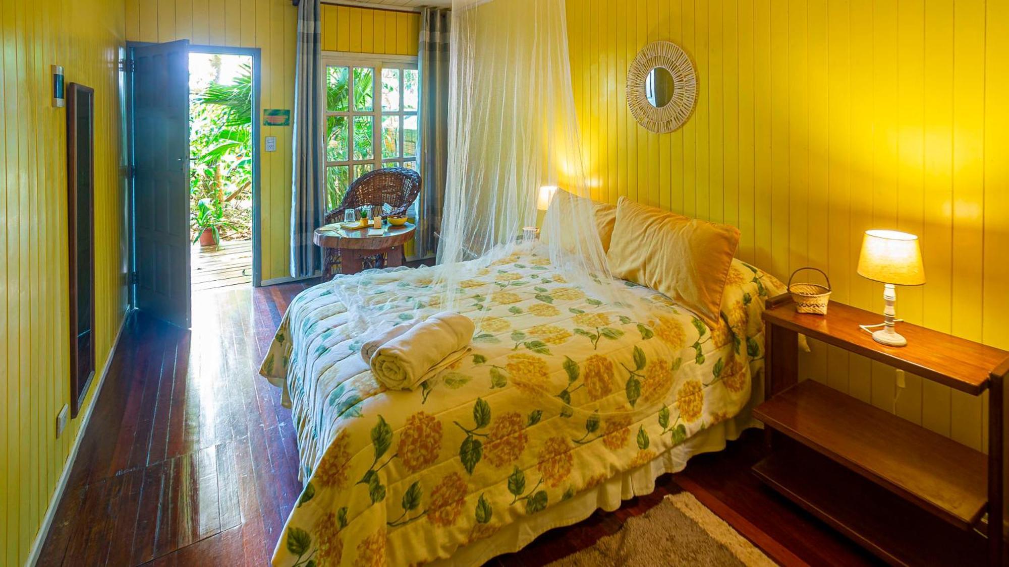 Secret Garden Iguazu Bed & Breakfast Puerto Iguazu Bagian luar foto